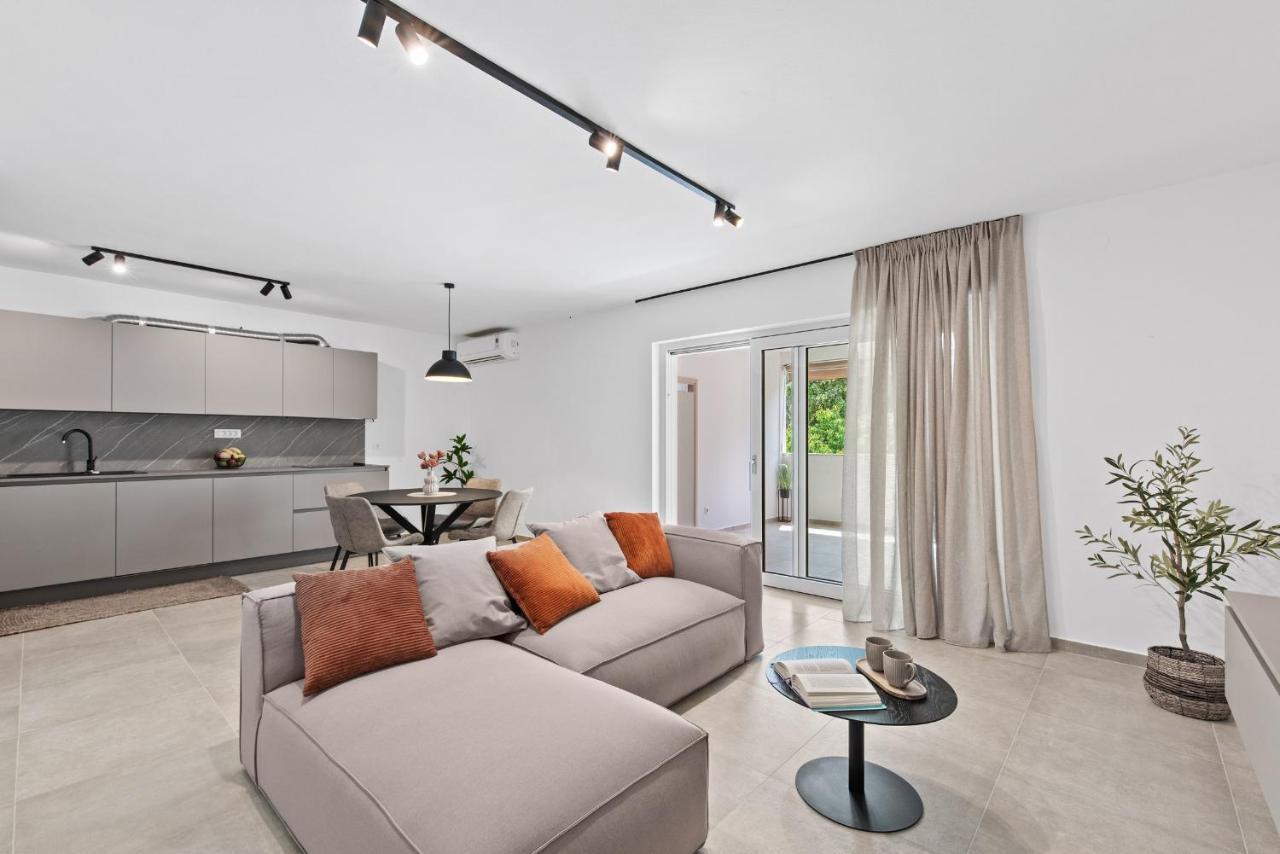 Poli Nona - Renovated In 2023 Leilighet Poreč Eksteriør bilde